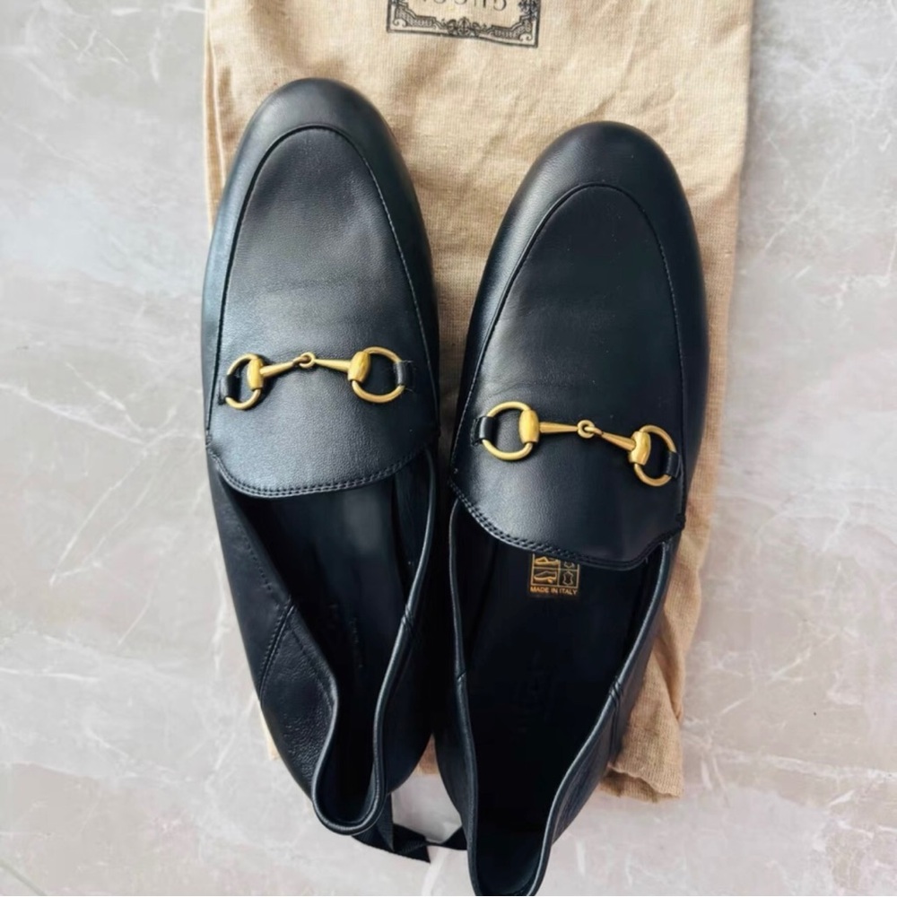 Gucci Black Leather Loafers with Gold Hardware
